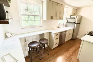 189 Inglewood Dr, Pittsburgh, PA 15228 - Photo 15