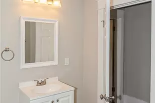 2014 Constitution Blvd, Arnold, PA 15068 - Photo 15