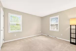 243 Cumberland Dr, Seven Fields Boro, PA 16046 - Photo 9