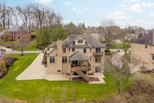 7031 Pinehurst Dr, Collier Township, PA 15142 - Photo 3
