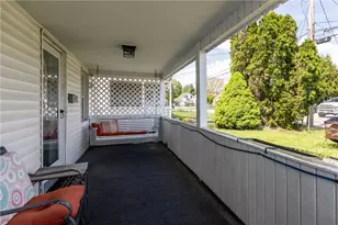 298 Liberty St, Bridgeville, PA 15017 - Photo 3