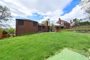 131 Sylvania Dr, South Park, PA 15236 - Photo 27