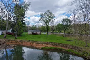 200 Cottage Ln, Forward Township, PA 16033 - Photo 3