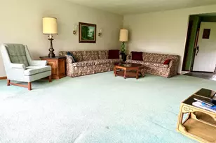 322 Constitution Ave, West Mifflin, PA 15122 - Photo 3
