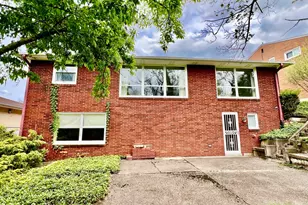 322 Constitution Ave, West Mifflin, PA 15122 - Photo 35