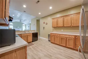 2072 Winchester Ct, Connoquenessing Township, PA 16053 - Photo 15