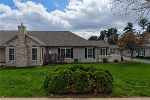 2072 Winchester Ct, Connoquenessing Township, PA 16053 - Photo 3