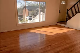 379 Millet Ln, Pittsburgh, PA 15236 - Photo 3
