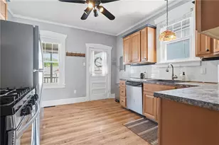 140 Wampum Ave, Ellwood City, PA 16117 - Photo 13