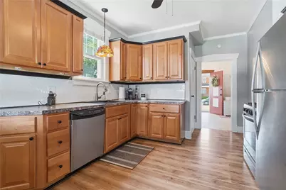 140 Wampum Ave, Ellwood City, PA 16117 - Photo 11