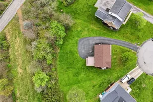 4972 Field Acres Dr, Hampton, PA 15044 - Photo 43