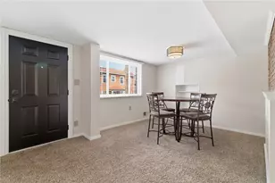 45 Greenbush St, Pittsburgh, PA 15211 - Photo 9