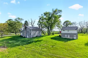127 Rose Rd, Bullskin Township, PA 15666 - Photo 7