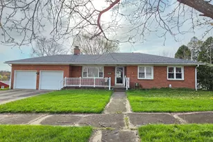 512 Ridgeway Ave, Grove City Boro, PA 16127 - Photo 1