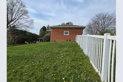 512 Ridgeway Avenue, Grove City Boro, PA 16127 - Photo 3