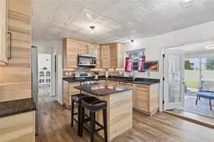 105 Bayberry Ln, Cranberry Township, PA 16066 - Photo 9