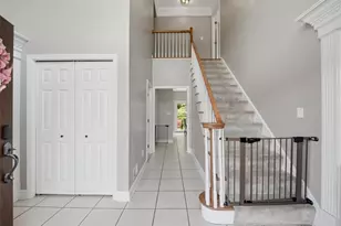 113 Foxwood Dr, Pittsburgh, PA 15090 - Photo 3