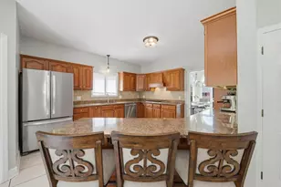 113 Foxwood Dr, Pittsburgh, PA 15090 - Photo 11