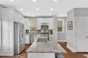 365 Pennsylvania Ave, Oakmont, PA 15139 - Photo 11