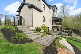 1044 Diane Ln, Indiana Township, PA 15024 - Photo 3