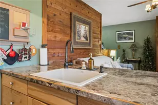 1150 Kepple Ln, Hidden Valley, PA 15502 - Photo 9
