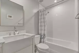 146 N Bellefield Ave, Pittsburgh, PA 15213 - Photo 29