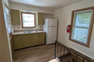520 W Pike St, Meadowlands, PA 15347 - Photo 3