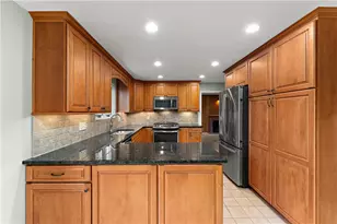 8290 Bramble Ln, Pittsburgh, PA 15237 - Photo 15