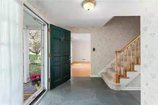 8290 Bramble Ln, Pittsburgh, PA 15237 - Photo 3