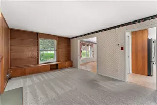 8290 Bramble Ln, Pittsburgh, PA 15237 - Photo 11