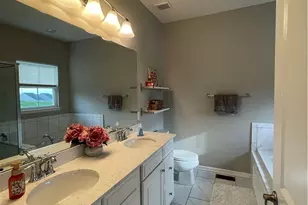 4054 Overview Dr, Cecil, PA 15317 - Photo 15