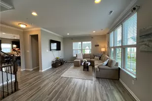 4054 Overview Dr, Cecil, PA 15317 - Photo 9