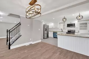 1051 Forest Ave, Ross Twp, PA 15202 - Photo 5