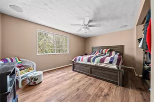 1014 Lexington Dr, Aliquippa, PA 15001 - Photo 13