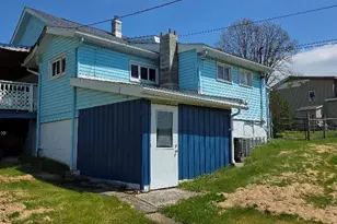 1061 Broadway St, Dunbar Township, PA 15455 - Photo 3