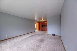 219 Dodds Rd, Penn Township, PA 16002 - Photo 5