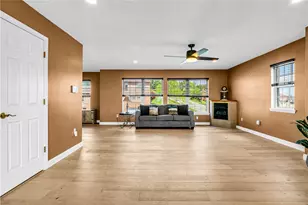 501 Wingate Dr, Robinson Twp, PA 15205 - Photo 11