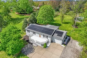 305 Highland Dr, Harrison Township, PA 15065 - Photo 3