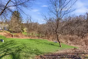 181 Foxwood Rd, Moon/Crescent Twp, PA 15108 - Photo 33