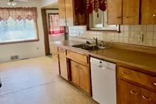 94 Savannah Gardner Rd, Shenango Township, PA 16101 - Photo 5