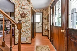 110 Weaver Dr, Pittsburgh, PA 15116 - Photo 3