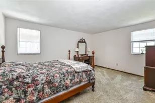 110 Weaver Dr, Pittsburgh, PA 15116 - Photo 17