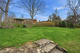 1243 Lakemont Dr, Pittsburgh, PA 15243 - Photo 33