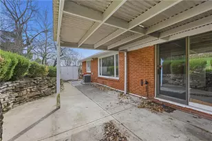 1243 Lakemont Dr, Pittsburgh, PA 15243 - Photo 21