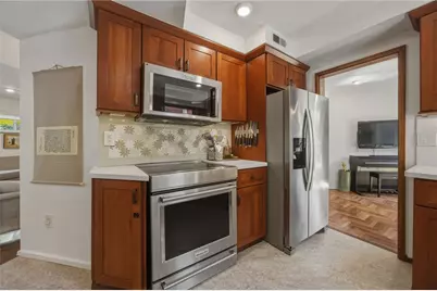 5535 Forbes Ave #E, Pittsburgh, PA 15217 - Photo 13