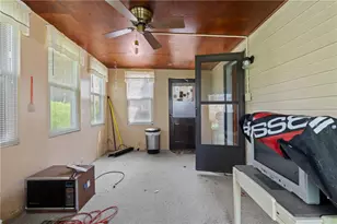 722 9th St, Pitcairn, PA 15140 - Photo 17