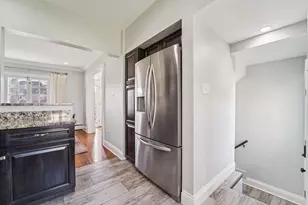 220 Newburn Dr, Pittsburgh, PA 15216 - Photo 15