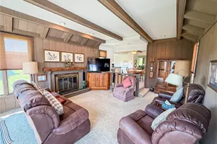 135 Mar Vel Dr, Center Township, PA 16001 - Photo 17