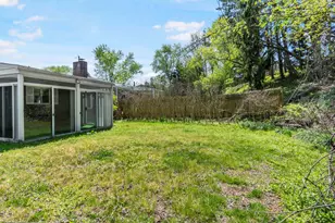 233 Laurie Dr, Pittsburgh, PA 15235 - Photo 37