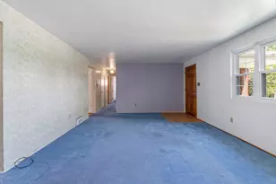 233 Laurie Dr, Pittsburgh, PA 15235 - Photo 3